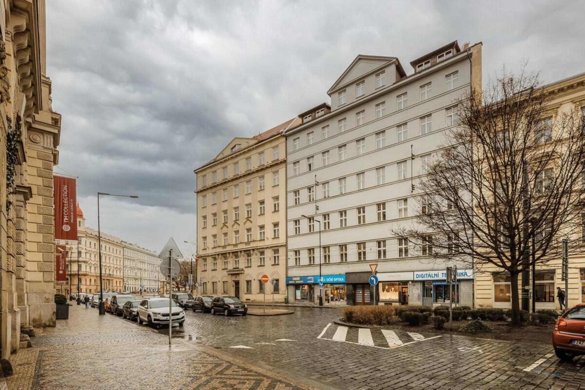 Cozy & Comfortable Apt Walking Anywhere You Want Sen Praha Eksteriør bilde